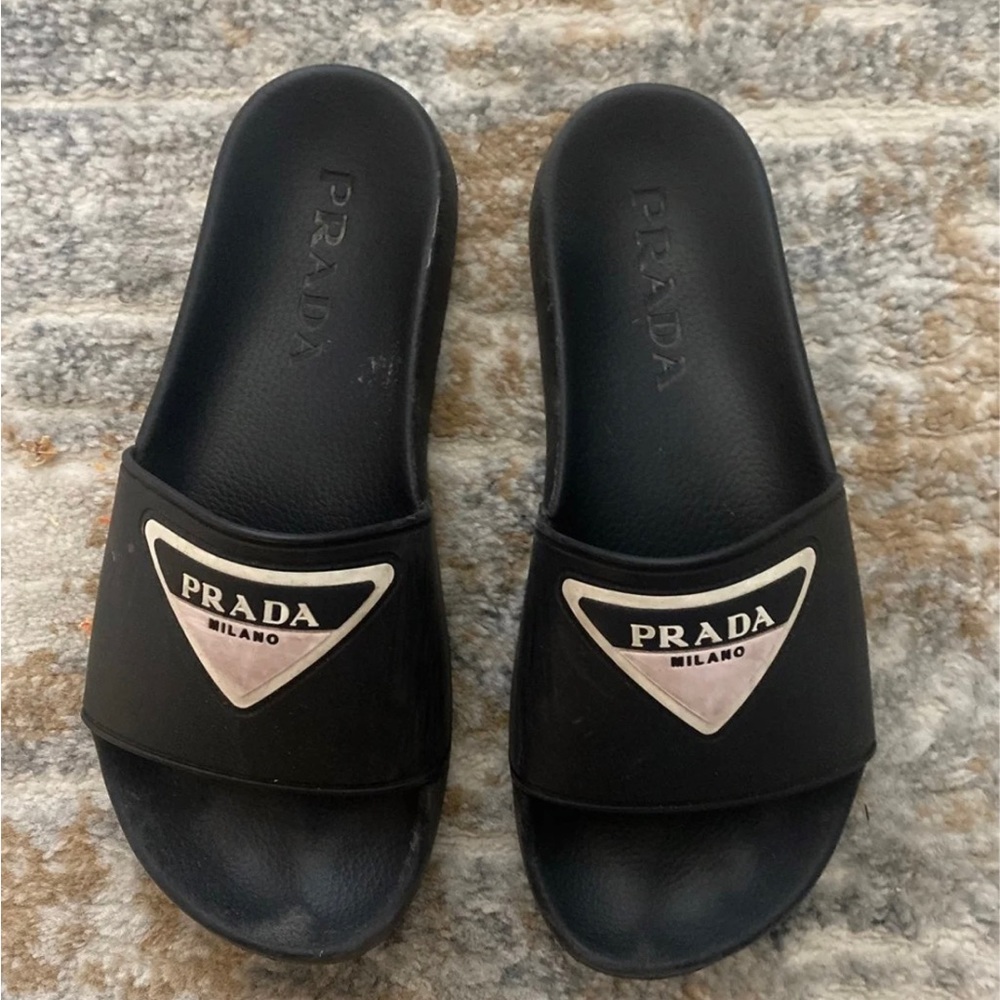 Prada slides